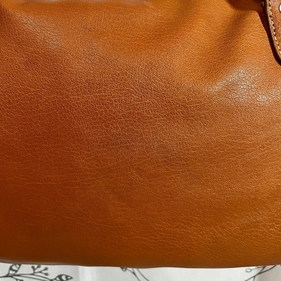 Pre-Owned Relic Shoulder Bag with Woven Straps - Picture 8 of 13